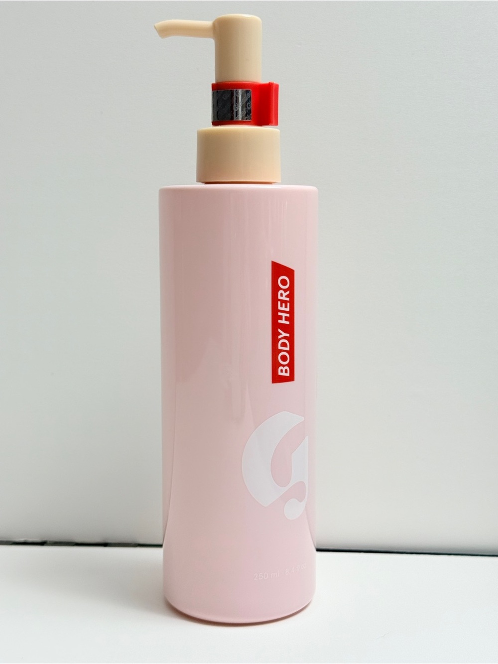 Glossier Body Hero Daily Oil Wash 8.4 fl oz - NEW
